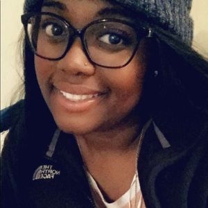 Meet your Posher, Britney